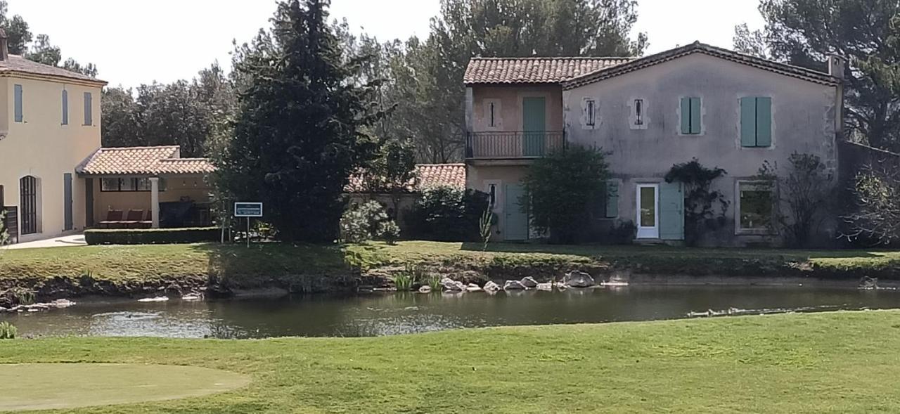 Charmant T2 Climatise Avec Belle Vue , Golf De Pont-Royal Mallemort Εξωτερικό φωτογραφία
