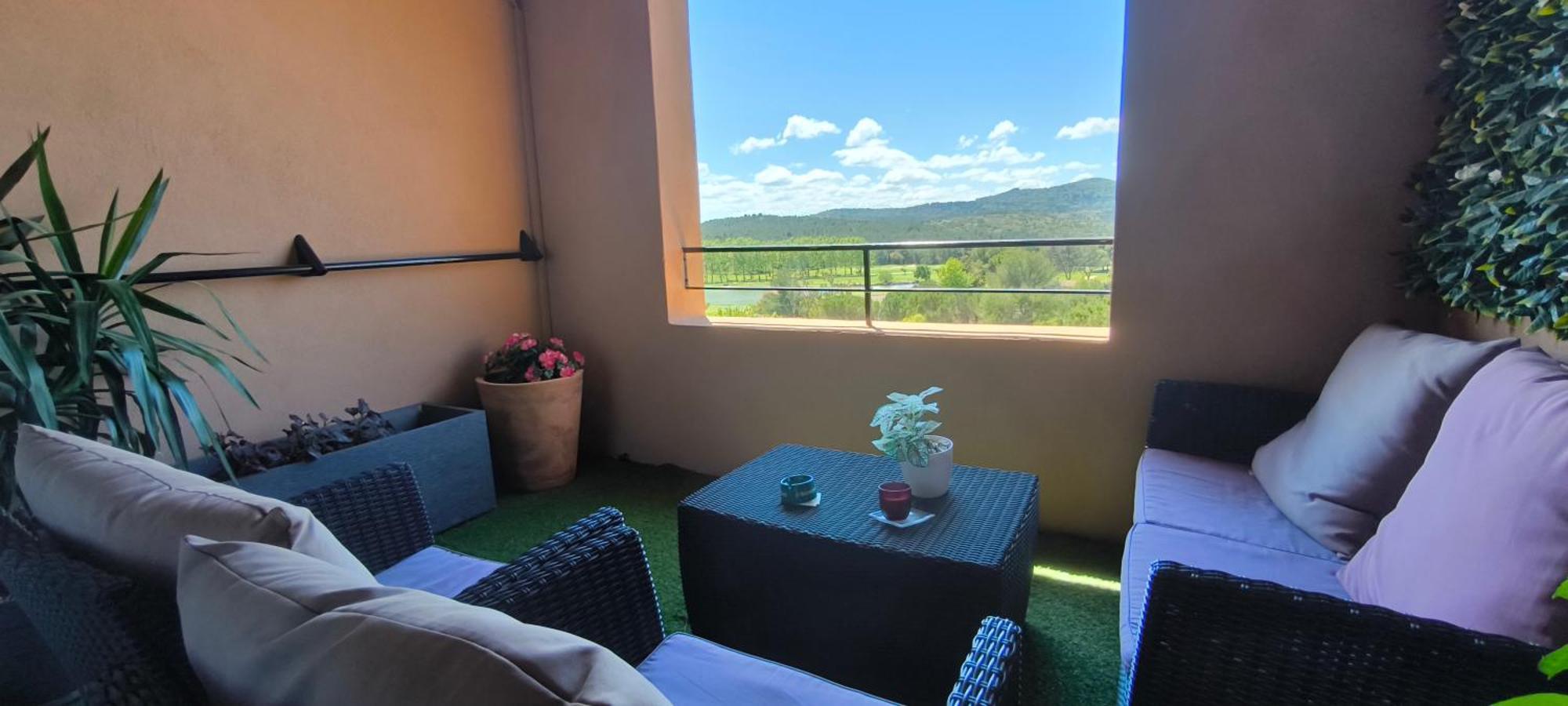 Charmant T2 Climatise Avec Belle Vue , Golf De Pont-Royal Mallemort Εξωτερικό φωτογραφία
