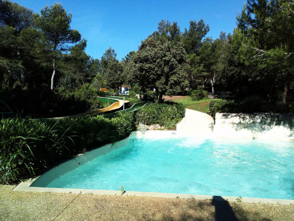 Charmant T2 Climatise Avec Belle Vue , Golf De Pont-Royal Mallemort Εξωτερικό φωτογραφία