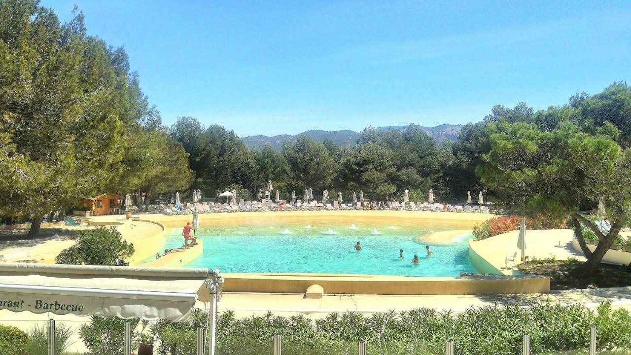 Charmant T2 Climatise Avec Belle Vue , Golf De Pont-Royal Mallemort Εξωτερικό φωτογραφία